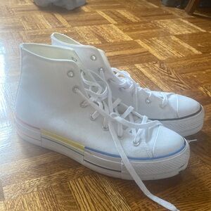 pride platform converse